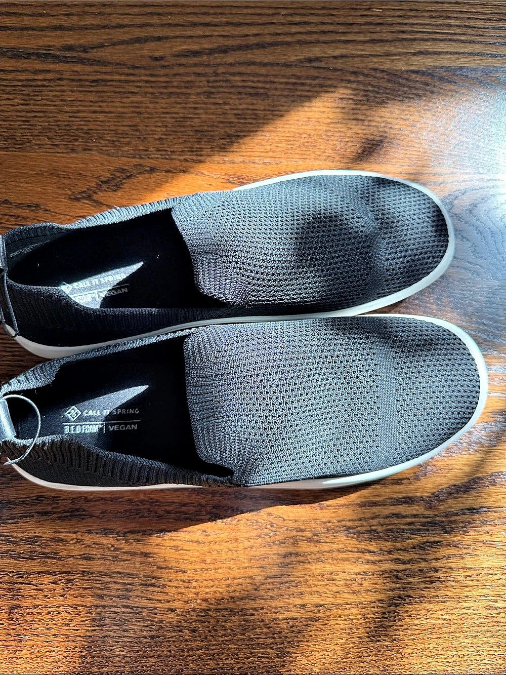 Call It Spring OOSCO D31 Black & White Sneakers US 10 NWT